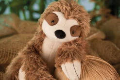 Nici 42547 Faultier Chill Bill Ca 50cm Plüsch Kuscheltier Schlenker Sloth -Spielwaren Verkauf 42546 02 Milieu 2048x1365