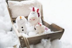 Nici 48165 Einhorn Theodor Im Schneeanzug Ca 45cm Plüsch Kuscheltier GREEN -Spielwaren Verkauf 48166 10 48163 48162 Milieu vorl 2048x1365 3