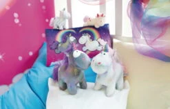 Nici 48629 Einhorn Moon Keeper 22cm Stehend Plüsch Magical Dreams 14 Nici 48629 Einhorn Moon Keeper 22cm Stehend Plüsch Magical Dreams -Spielwaren Verkauf 48628 11 48625 48632 48633 48637 Milieu 2048x1306