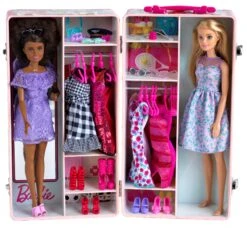 Theo Klein Barbie Kleiderkoffer Für Puppen Mit Platz Für 2 Puppen Inkl. Garderobe 5801 -Spielwaren Verkauf 5801 Barbie Kleiderkoffer OFFEN MIT PUPPEN UND KLEIDERN FS Kopie