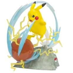 Jazwares PKW2370 Pokémon Select Light FX Collector Deluxe Statue - Pikachu -Spielwaren Verkauf Pokemon Deluxe Collector PKW2370 OP 02 kk